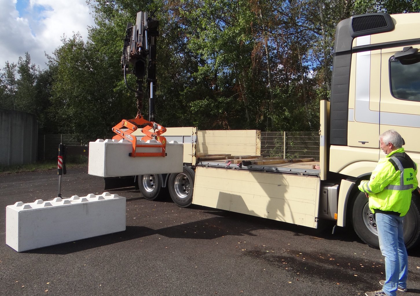 Betonblock Beton Legostein Lieferung Montage