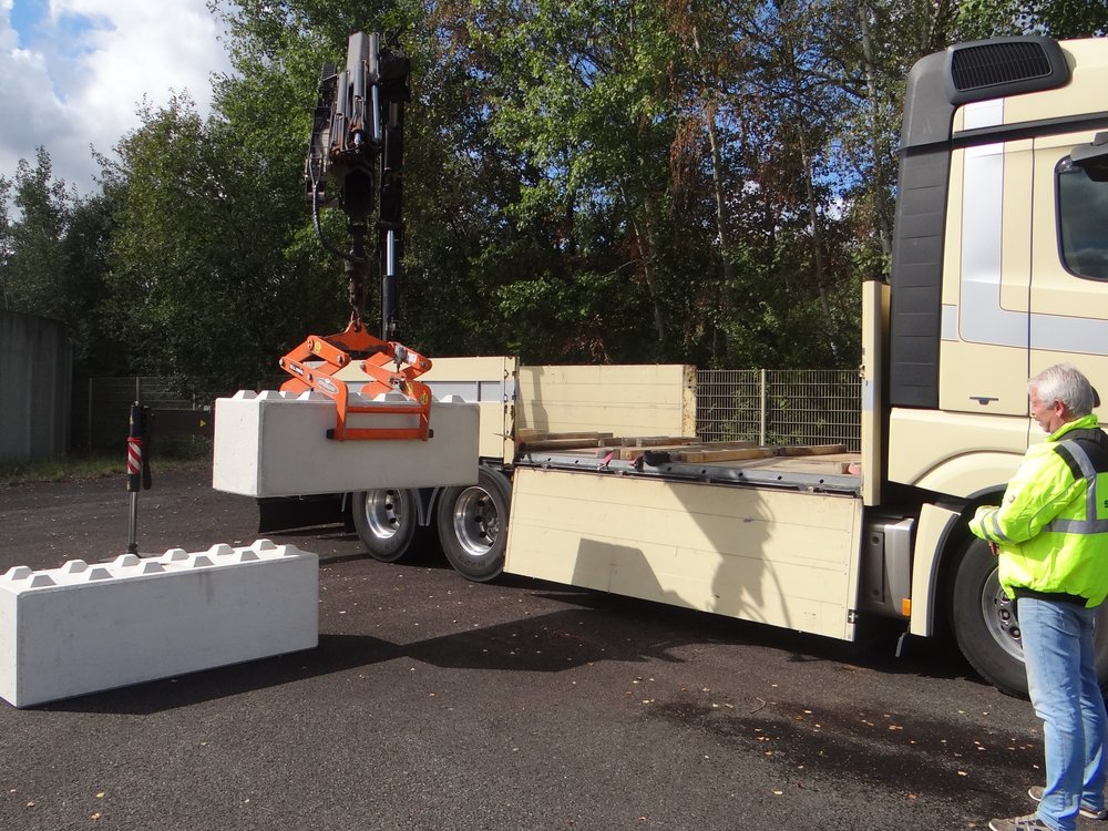 Betonblock Beton Legostein Lieferung Montage