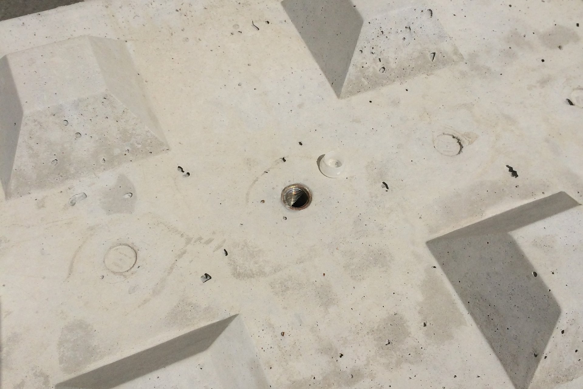 Betonblock Beton Legostein Gewindeanker